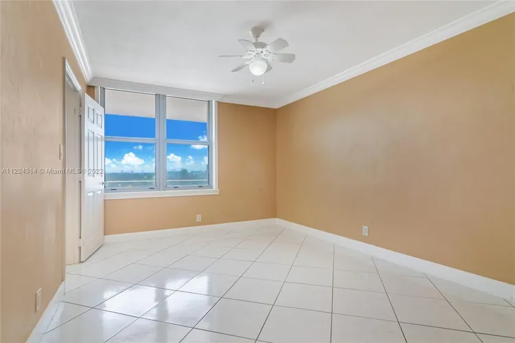 Four Winds #911 image #10