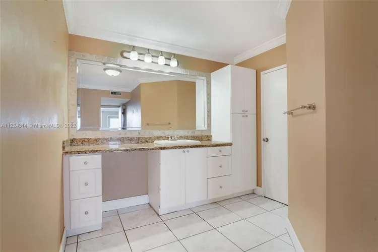 Four Winds #911 image #8