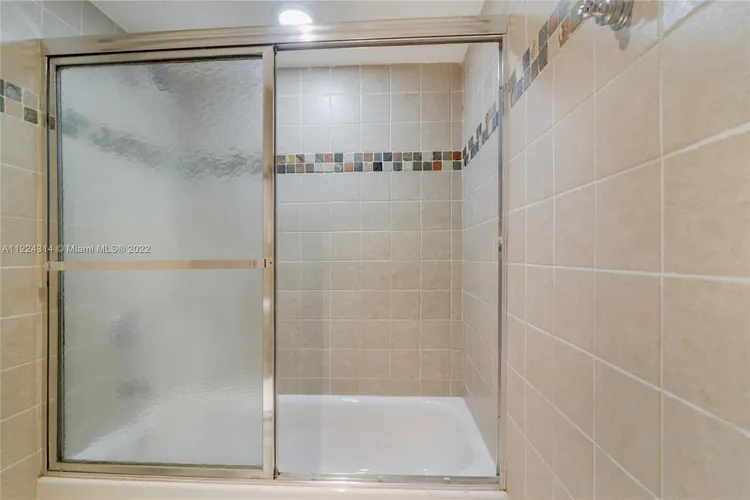 Four Winds #911 image #9