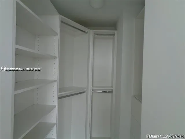 Hyde Midtown #1009 image #8