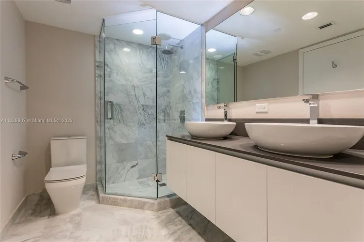 O'Residences #L-302 image #17