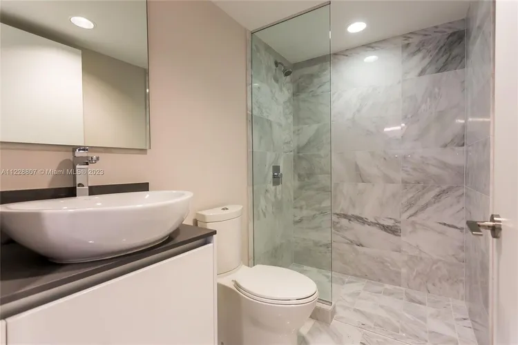 O'Residences #L-302 image #19