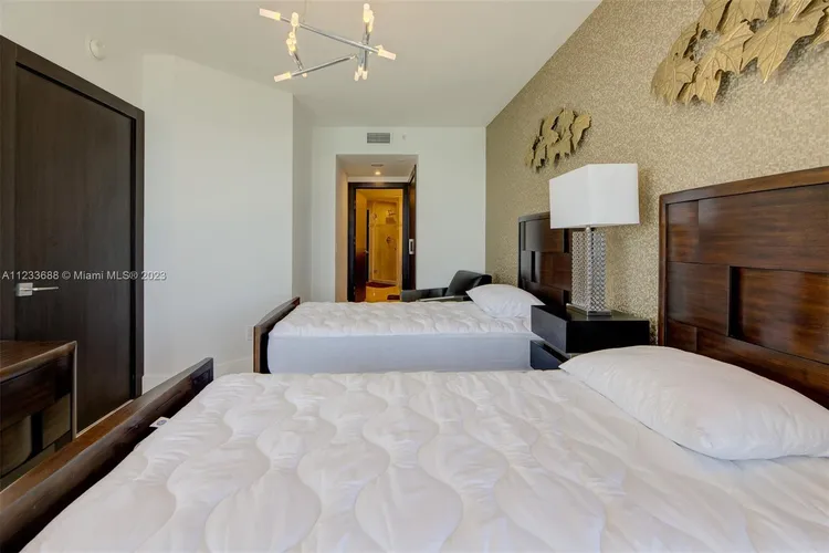 Green Diamond #1202 image #29