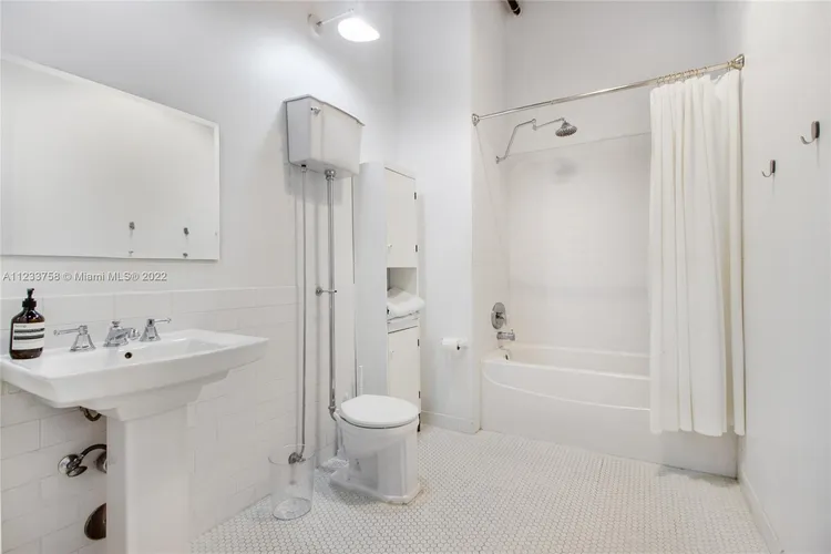 Parc Lofts #202 image #11