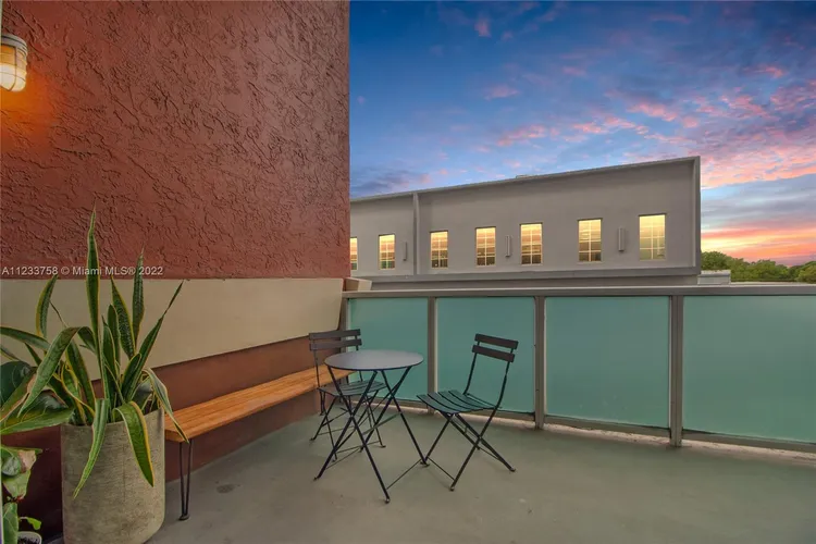 Parc Lofts #202 image #14