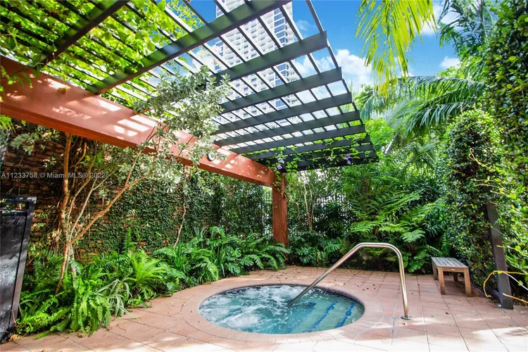 Parc Lofts #202 image #18