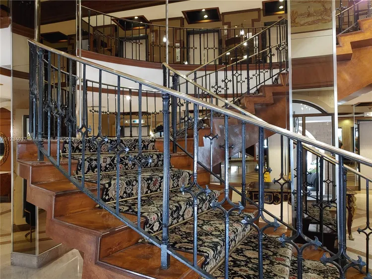 Maison Grande #1633 image #10