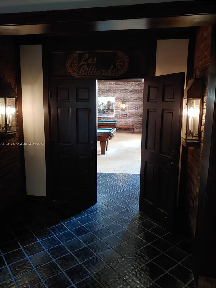 Maison Grande #1633 image #18