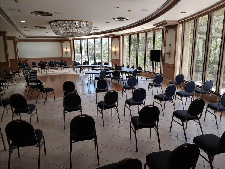 Maison Grande #1633 image #27