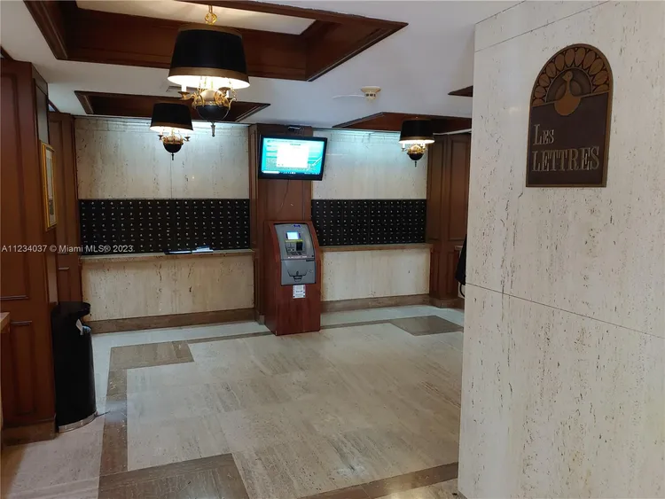 Maison Grande #1633 image #31