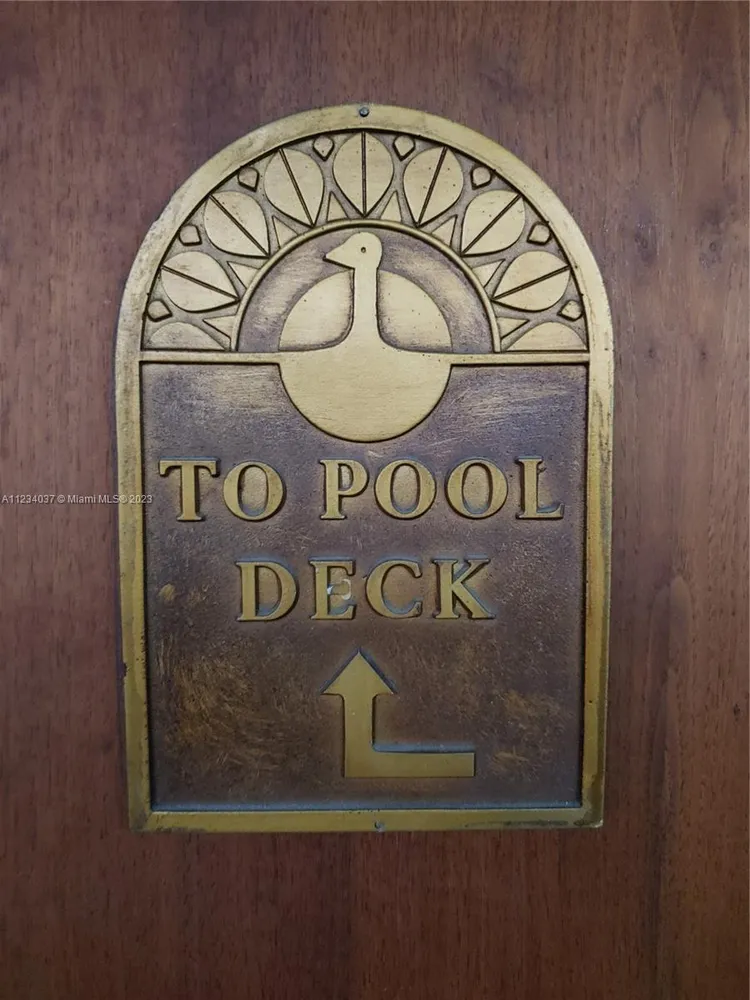 Maison Grande #1633 image #32