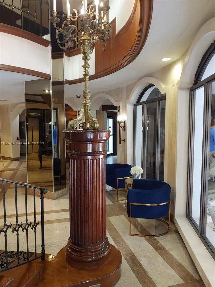 Maison Grande #1633 image #8