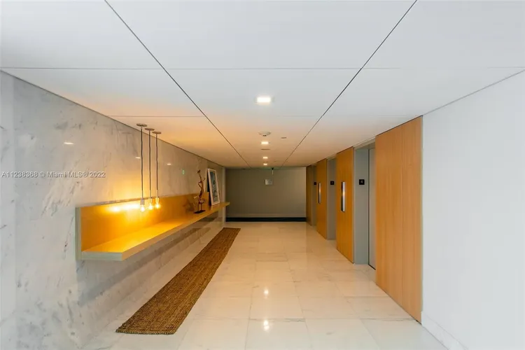 Commodore Club South #413 image #23