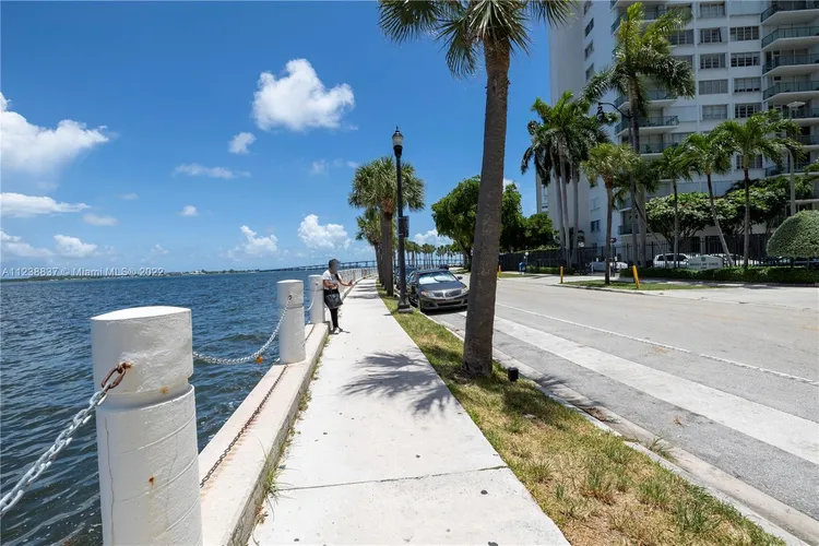 Solaris at Brickell #1707 image #15