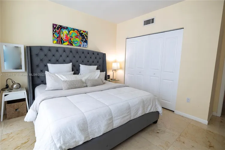 Solaris at Brickell #1707 image #6