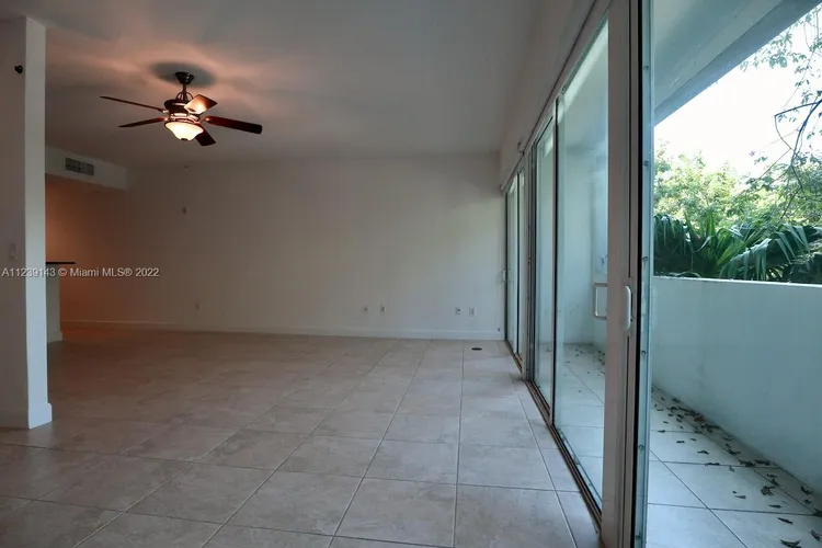 Lofts in the Grove #204 image #11