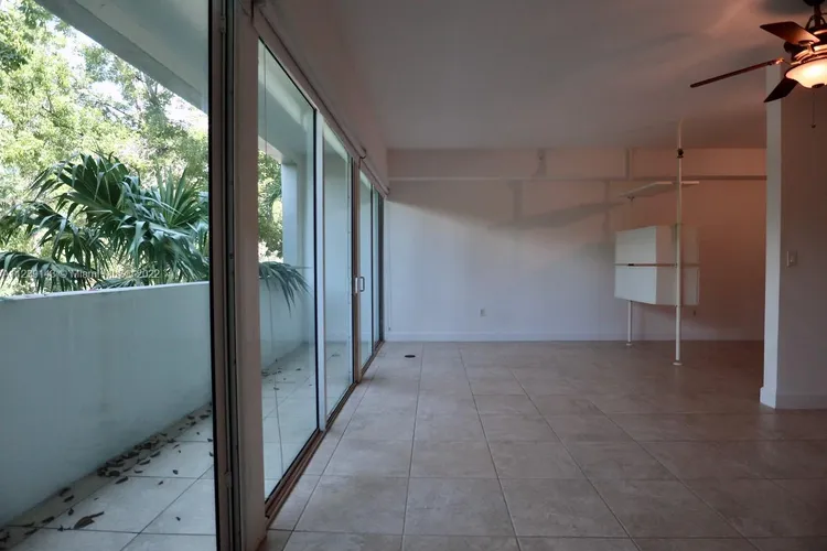 Lofts in the Grove #204 image #7