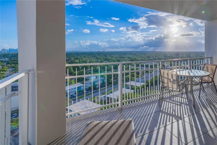 Towers of Quayside Condo #2 #1608 image #10