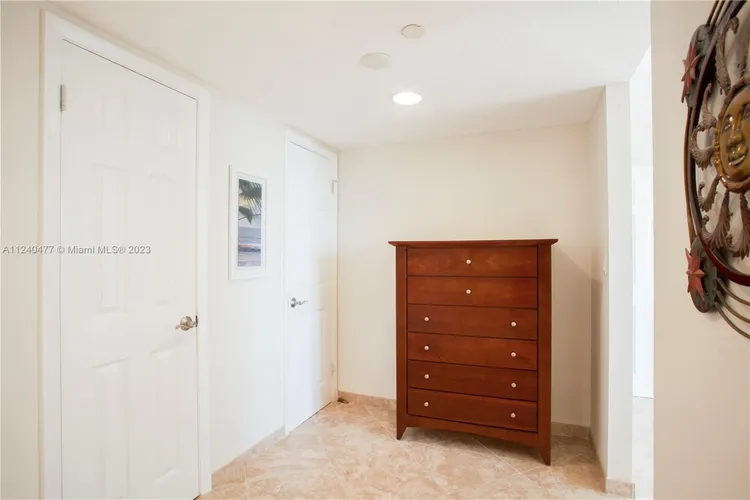 Towers of Quayside Condo #2 #1608 image #14