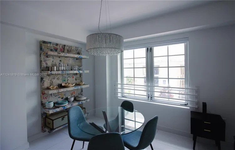 Carlyle Condo Hotel #2N image #16