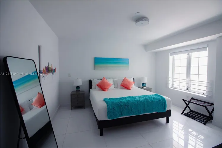 Carlyle Condo Hotel #2N image #27