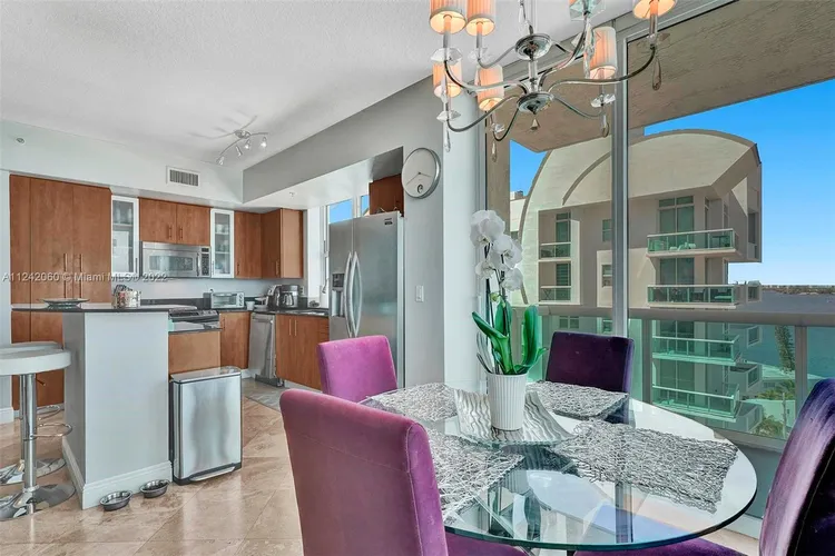 360 Condo #1112 image #16