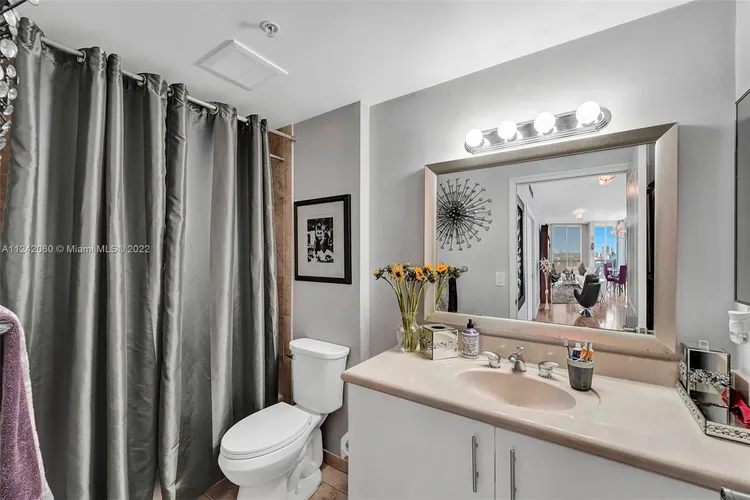 360 Condo #1112 image #39