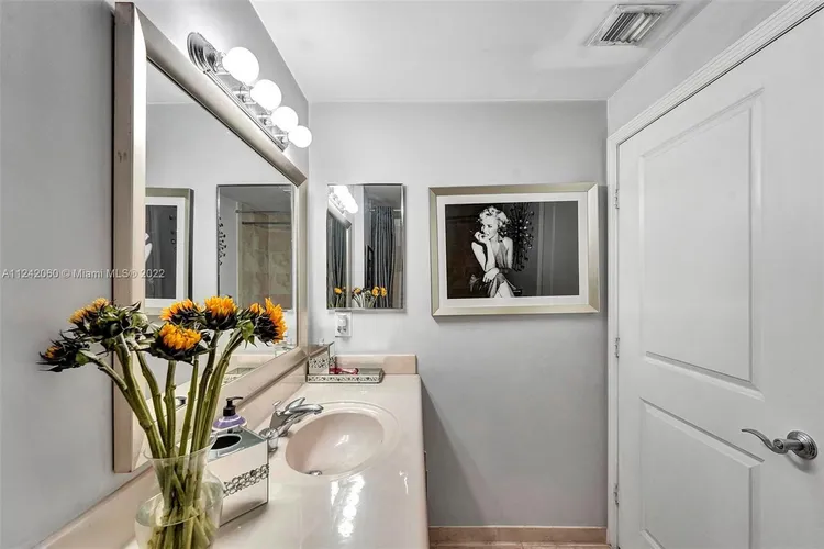 360 Condo #1112 image #41