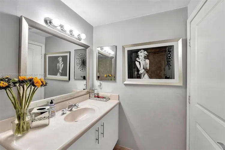 360 Condo #1112 image #42