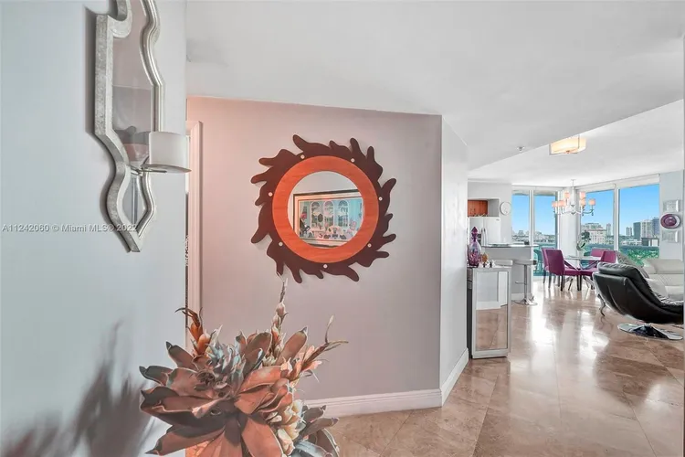 360 Condo #1112 image #7