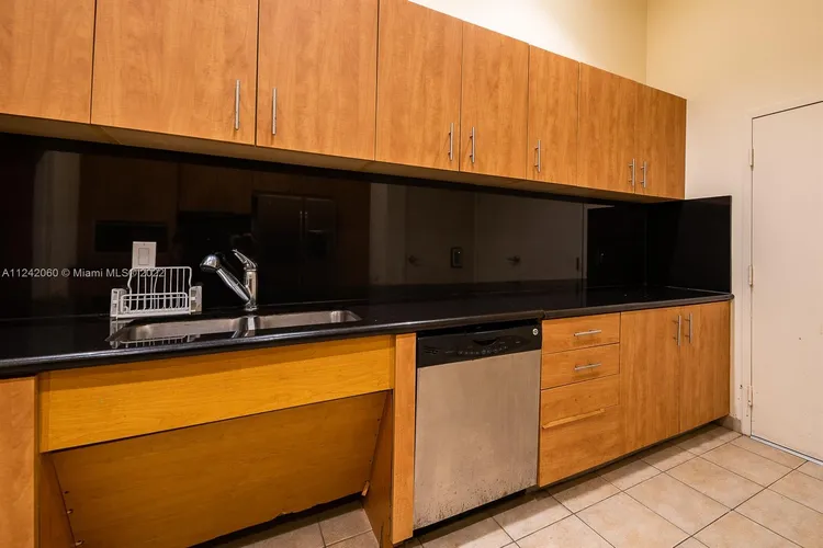 360 Condo #1112 image #82