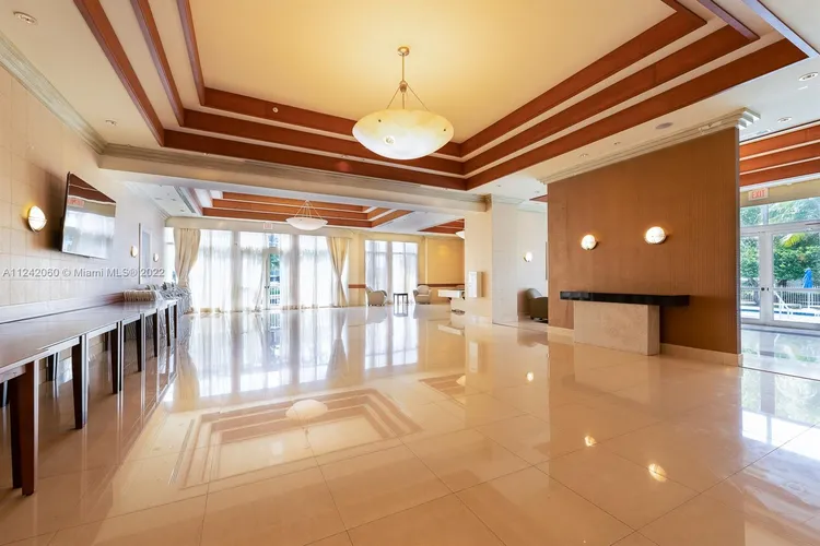 360 Condo #1112 image #85