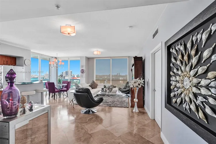 360 Condo #1112 image #8