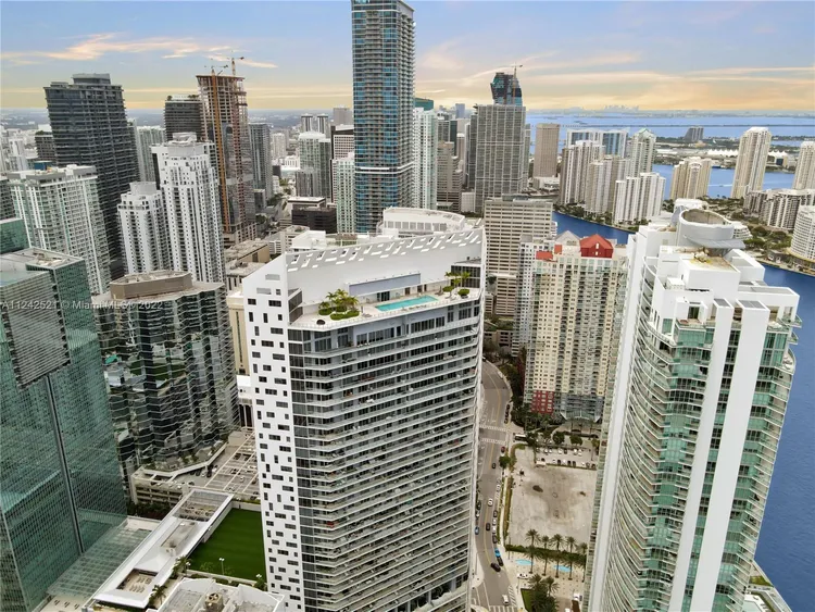 Brickell House #1608 image #25