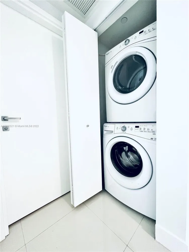 Brickell House #1608 image #29