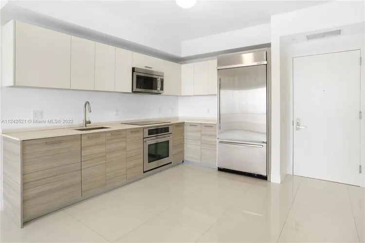 Brickell House #1608 image #8