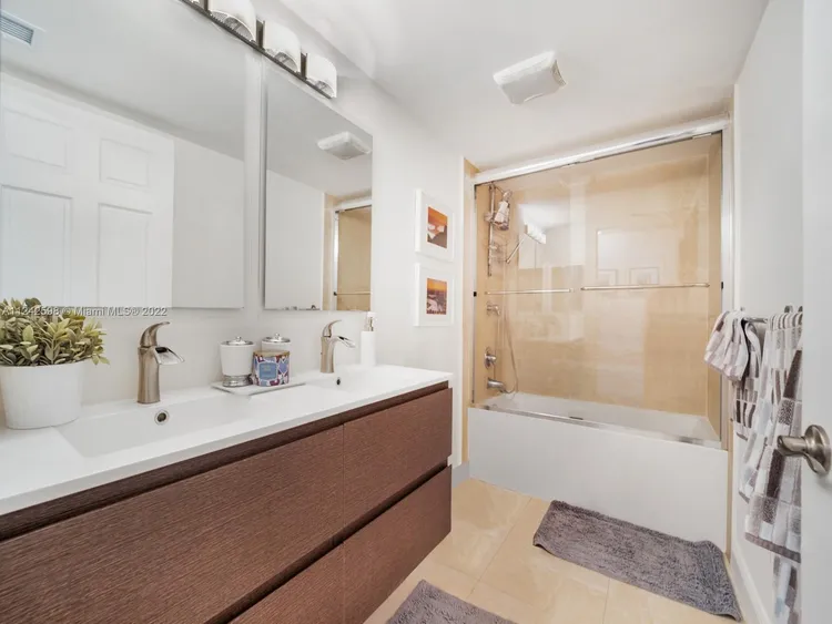 Key Colony IV Botanica #431 image #10