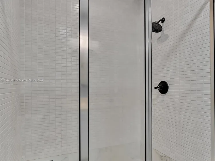 Midtown 2 #H2509 image #41