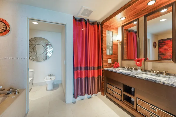 Carillon Condo North Tower #1108 image #14