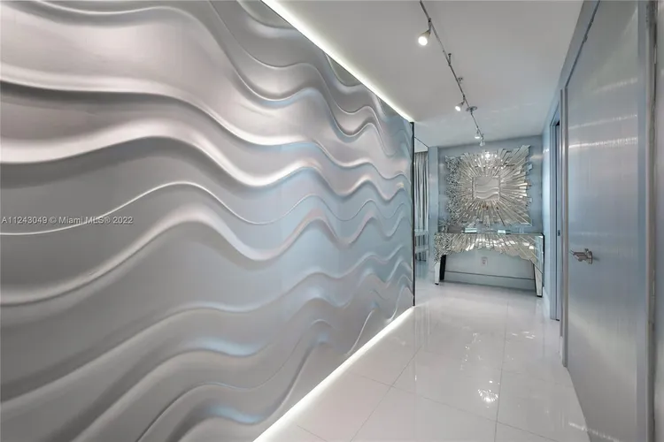 Carillon Condo North Tower #1108 image #16