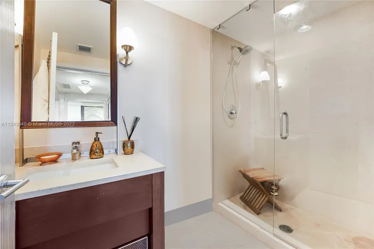 Carillon Condo North Tower #1108 image #18