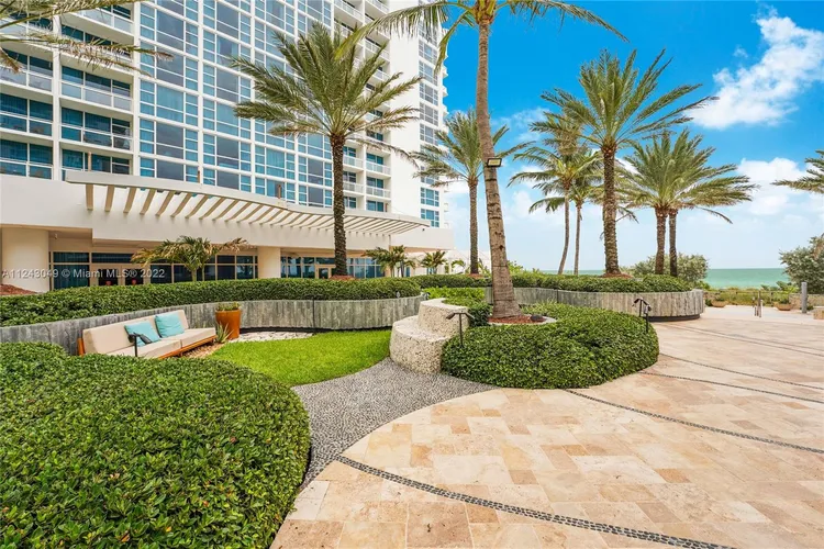 Carillon Condo North Tower #1108 image #24