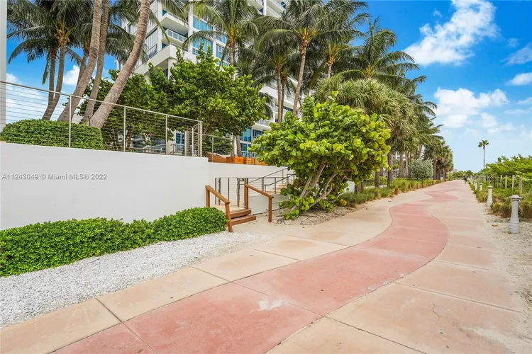 Carillon Condo North Tower #1108 image #25