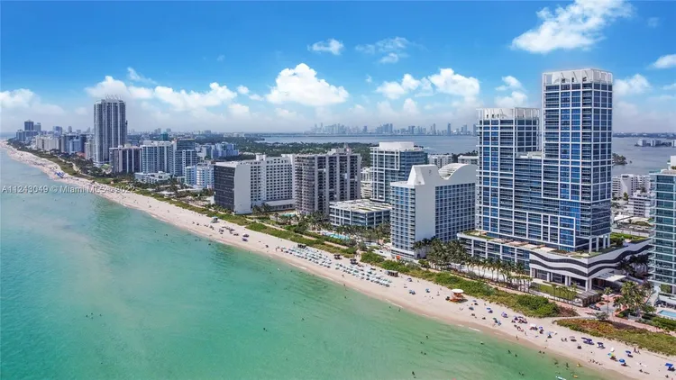 Carillon Condo North Tower #1108 image #32