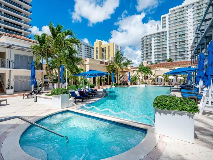 Bath Club #601 image #21