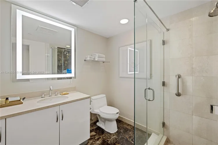 Hilton Q Club #2409 image #14
