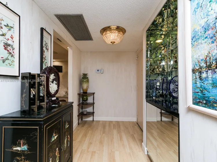 Olympus Towers and Marina #418 image #10