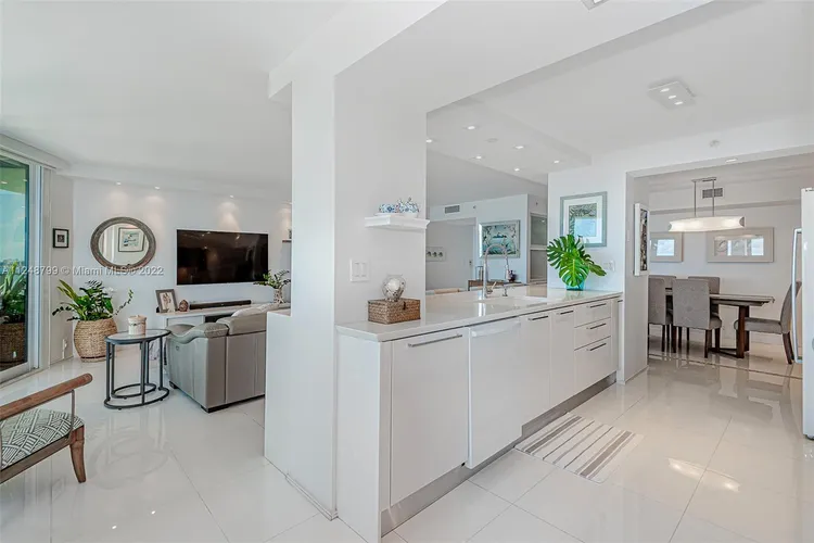 Towers of Quayside Condo #4 #1506 image #7