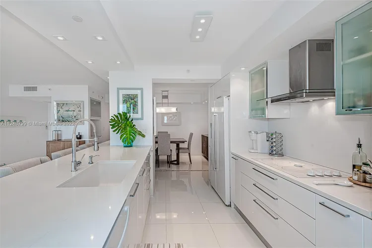 Towers of Quayside Condo #4 #1506 image #8