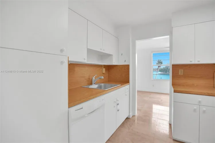 Blair House #2C image #12